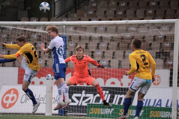 Miesten Ykkonen Klubi 04 Pk 35 Toolon Jalkapallostadion Miesten Ykkonen Klubi 04 Pk 35 Toolon Jalkapallostadion